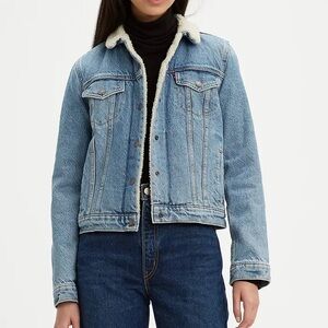 Levi’s Sz XL Sherpa Lined Jean Jacket Blue